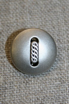 Mat sølv-knap m/aflangt mønster, 18 mm.