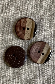 2-huls kokos knap i natur,mørkebrun, lysebrun - 25 mm.