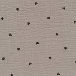 Bomuld i Double Gauze i kit-lysegrå med små guld hjerter