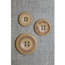 4-huls træ knap med mønster og kant i beige, 18 mm
