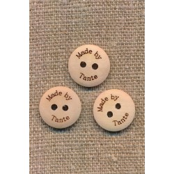 Lys træknap med teksten "Made by Tante", 15 mm.